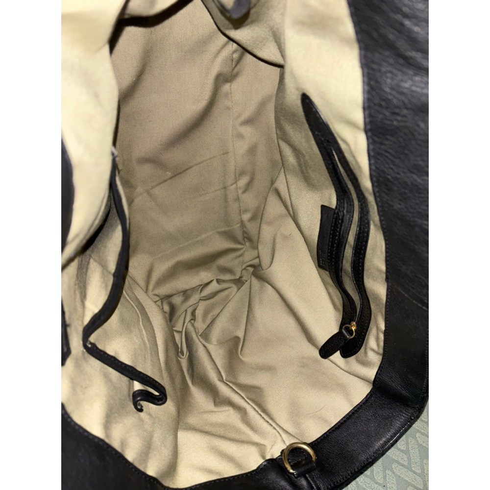 G.I.L.I Quiet Luxury Large Roma Hobo Bag in Supple Black Leather Gold Hardware - Picture 8 of 11